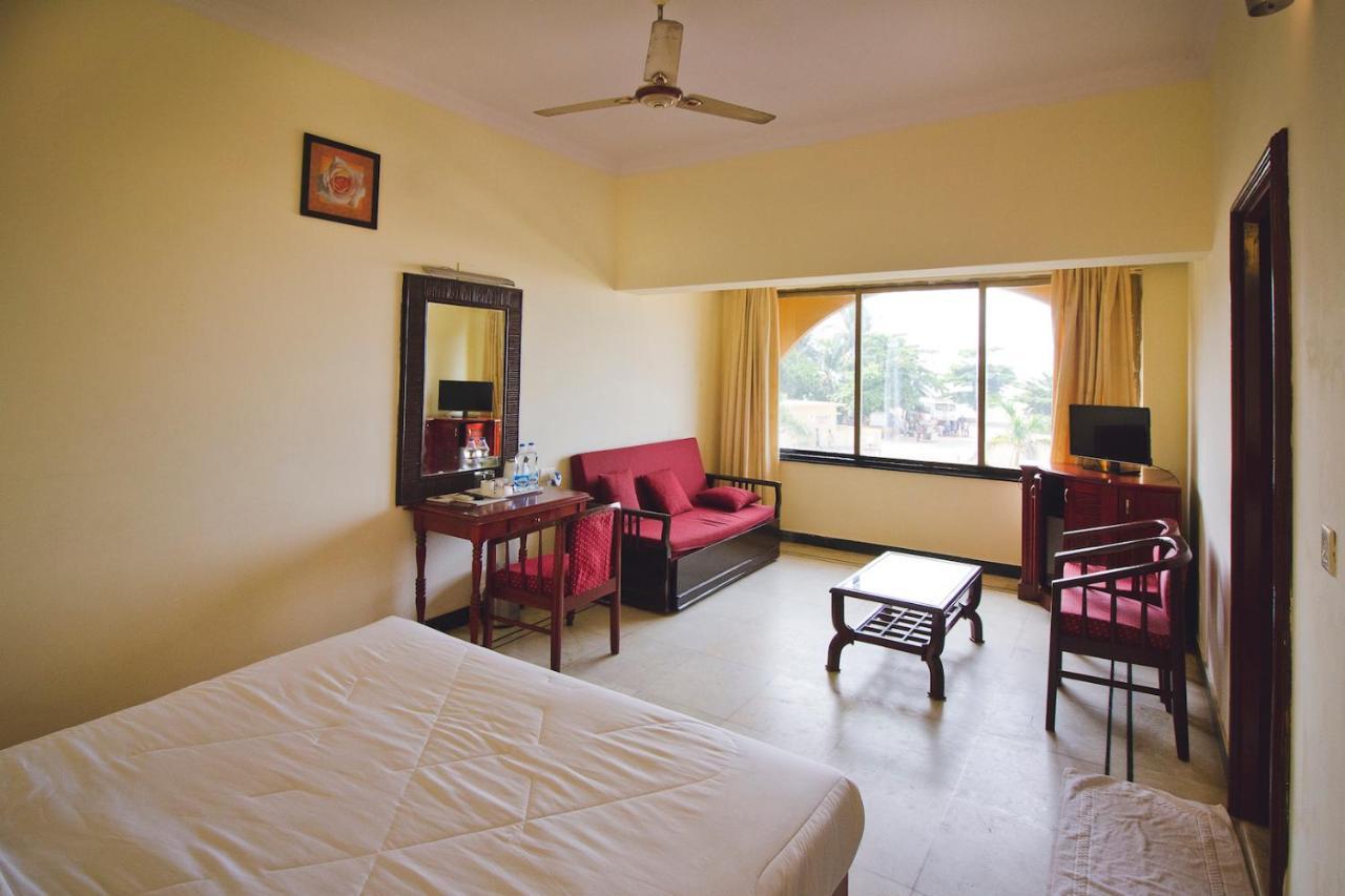 Paradise Isle Beach Resort Udupi Esterno foto