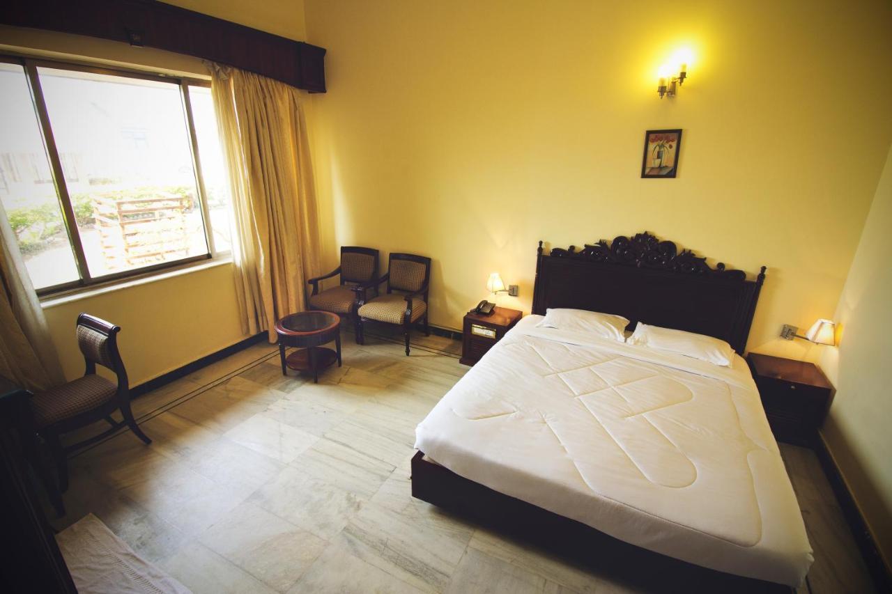 Paradise Isle Beach Resort Udupi Esterno foto